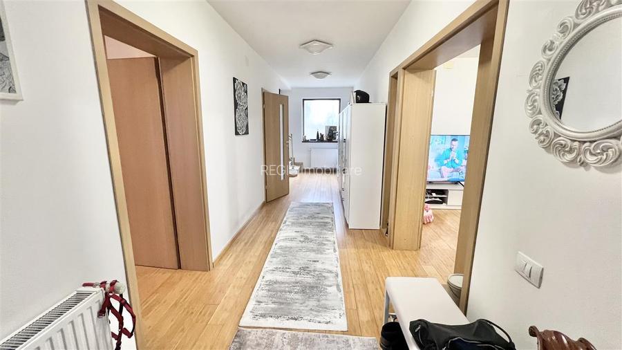 Casa individuala cu 5 camere, 270 mp, Tractorul - zona Coresi - 17