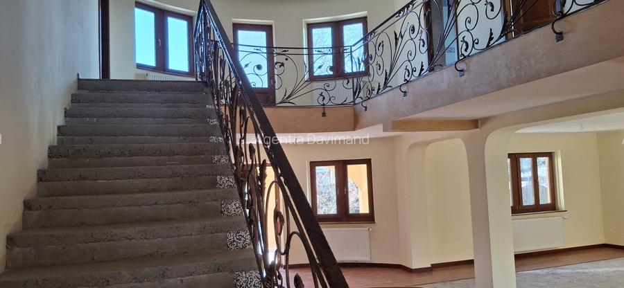 Vila D+P+E  ,  Suprefata construita desfasurata=657mp + teren, S=1076 MP. - 5