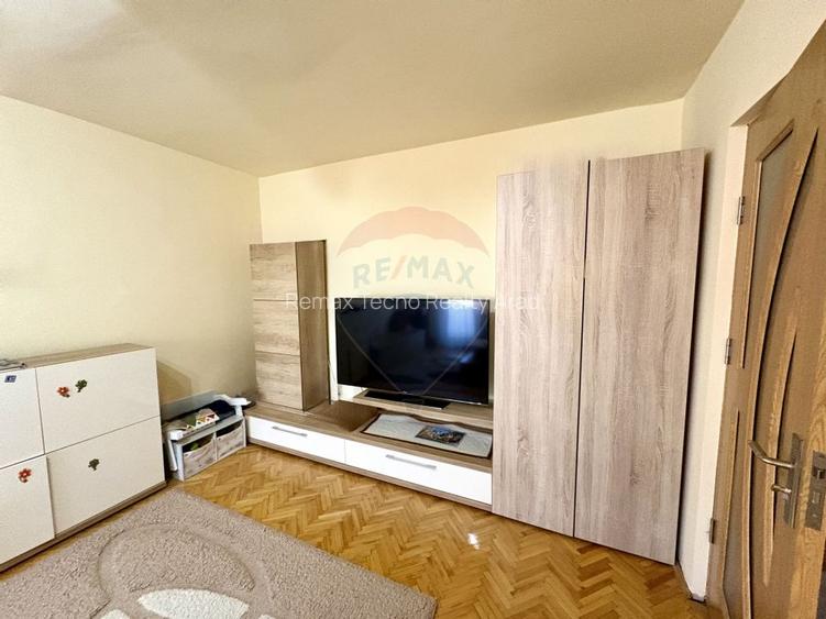 Vanzare apartament 3 camere decomandat cu loc parcare Micalaca zona300 - 7