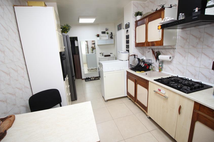 Fundeni + Pantelimon, 3 camere bloc 1982, decomandat, 2 băi - 3