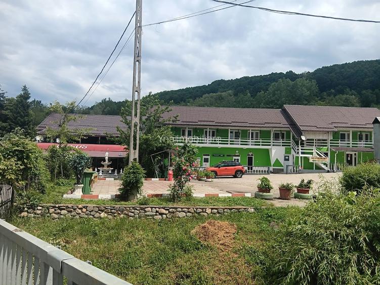 Vand pensiune si hotel la DN7/E81 Pitesti- Rm Valcea, teren 4 ha, 25euro/mp - 4