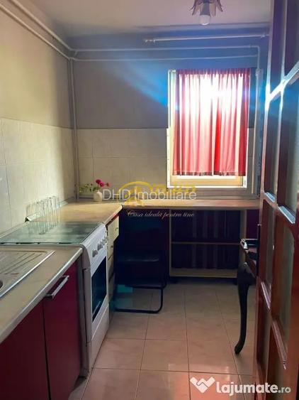 Apartament 3 camere decomandate, zona Pacurari. - 2