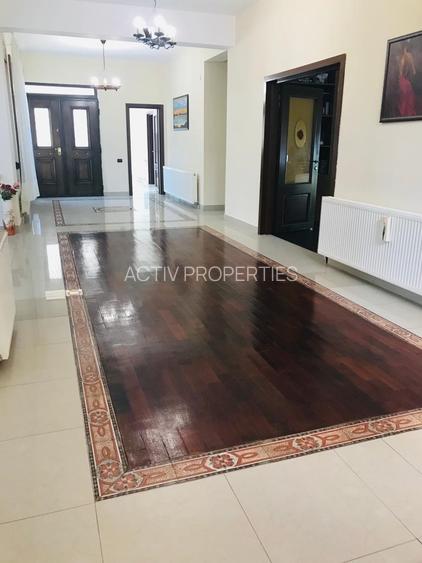 Vila exclusivista 2008,arhitect spaniola,5 dormitoare,5 bai,teren 1420mp,garaj 2 - 7