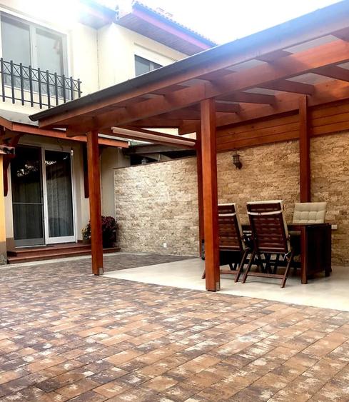 Proprietar   |   Vilă modernă  în American Village Pipera   |  Renovată complet  - 15