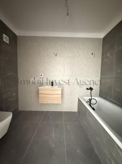 Apartament 4 camere de vanzare Pipera in bloc cu vedere la lac - 18