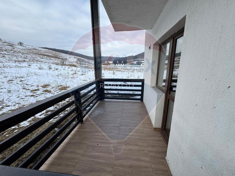 Casa  si  teren zona Balaurul - 44