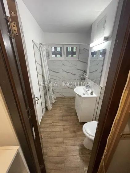 Vanzare Apartament 4 camere, 80mp, 2 bai, in Titan, 2 min metrou - 3