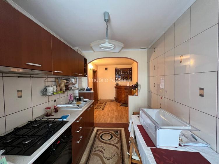 Apartament 3 camere-Scoala Nr 10-Lidl-et 2/3 - 7