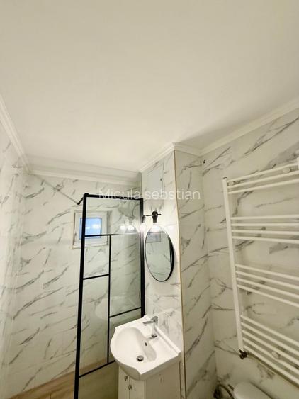 Închiriez apartament 3 camere  - 6