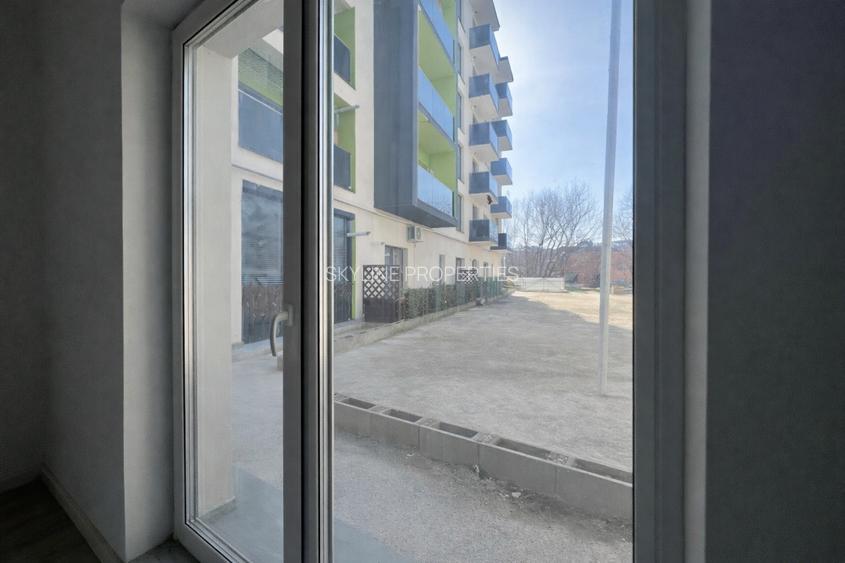 De vanzare Apartament cu 2 Camere  Strada Lombului  Parter - 4