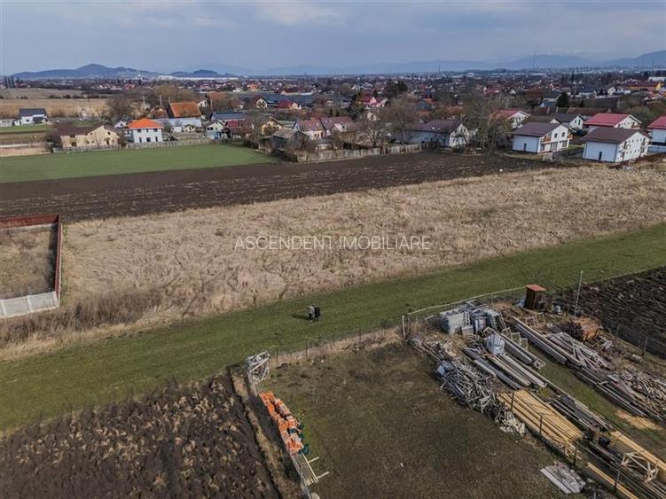 2.082 mp teren intravilan Stupini, zona de case, utilitati in apropiere, 40 euro - 11