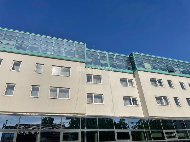 Imobil Comercial/Hotel | 75 Camere | 55 Bai | Vanzare *Lacul Tei* - 2