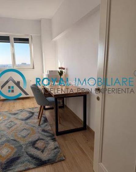 Royal Imobiliare - Vanzare apartament 3 camere zona 9 Mai - 13