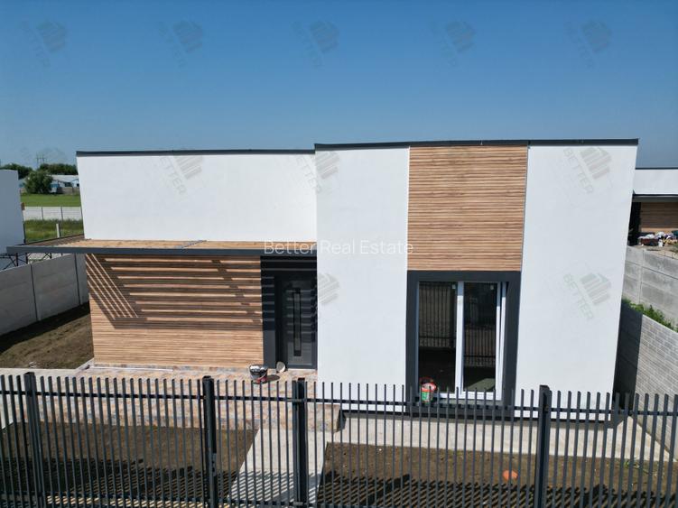 Casa In Stil Mediteranean - 4 Camere - Teren - 450 mp - Comuna Berceni - 2