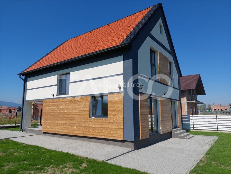 Casa de vanzare 4 camere 3 bai 119 mp cu teren 470 metri in Talmaciu - 3