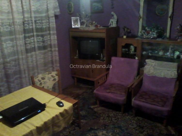 Apartament Caransebes 4 camere - 2