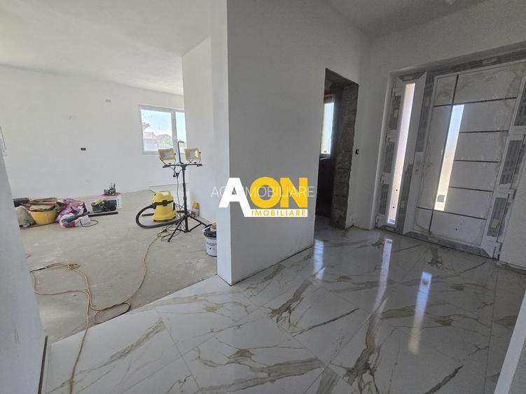 Casă individuală de v&acirc;nzare &icirc;n zona Micești - Alba Iulia, 4 camere - 12