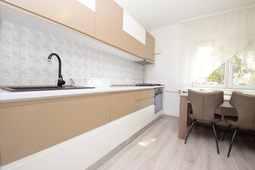 Parcare, stradal, Zizin cu Calea Vitan - metrou Mihai Bravu - 8