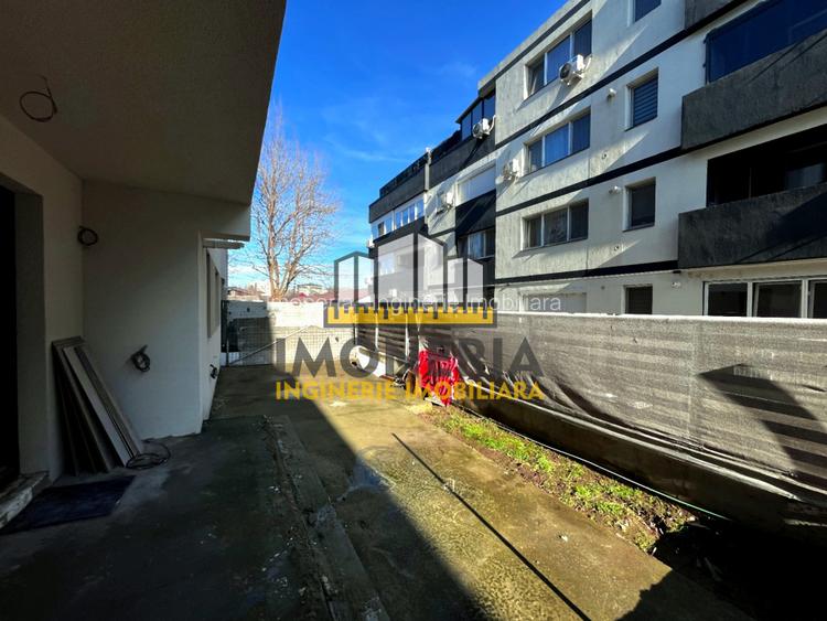 2 camere -0% comision -curte 49 mp -metrou 1 Dec -decomandat - 3