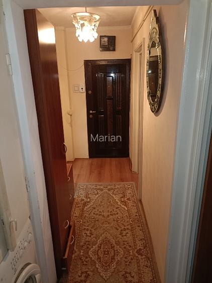 Vând apartament cu doua camere decomandate în Micro 13B  - 7