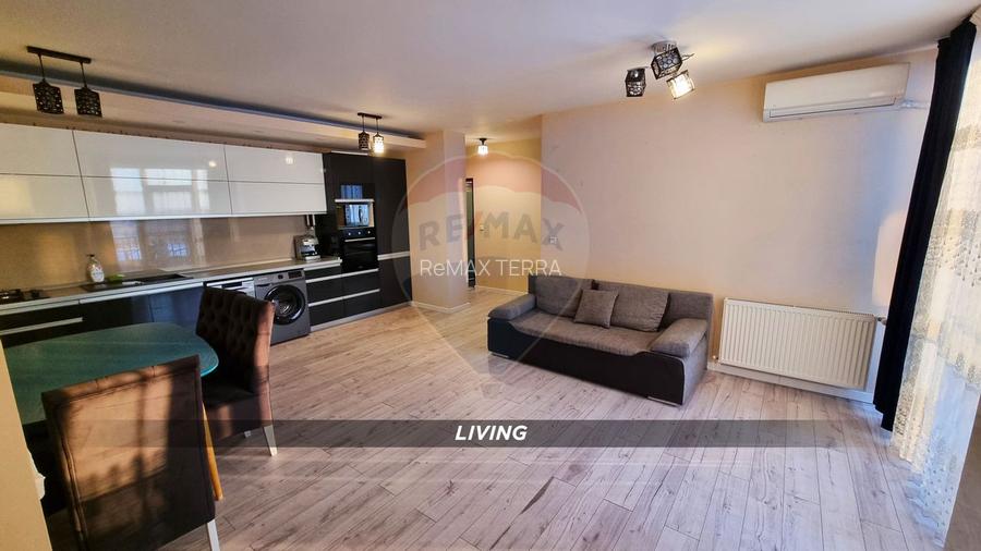 Apartament 3 camere de închiriat bloc nou lift în zona ultra Central - 10