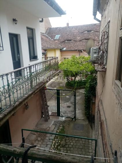 Garsoniera de inchiriat, Turnul Sfatului - 6