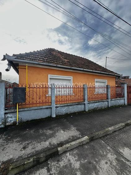 Casa cu teren de 331 mp Velenta - 2