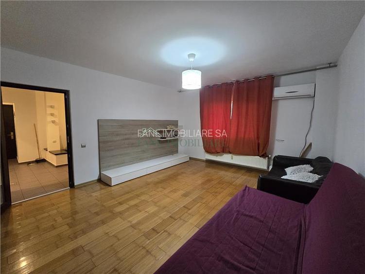 Inchiriez apartament spatios 2 camere parter Nerva Traian - 2