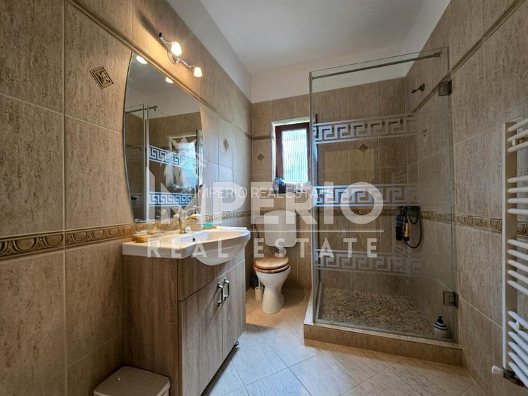 Casa individuala 310 mp | 909 mp teren | 2 garaje | Zona Campului! - 12