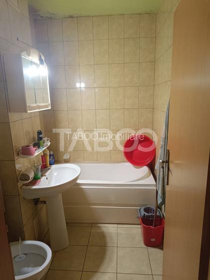 Garsoniera cat un apartament- 51 mp utili balcon 6 mp etaj 3 sat Marsa - 7