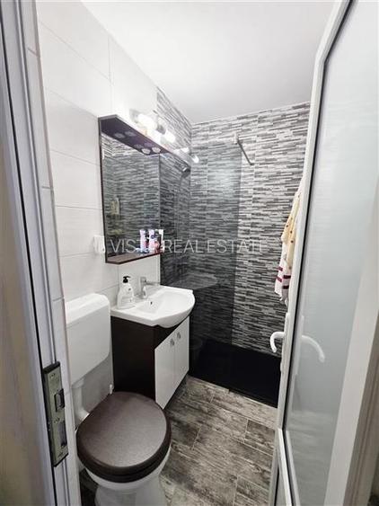 Vind apartament doua camere semidecomandat Brasov - 10