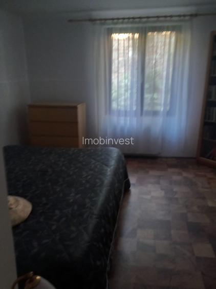 Vand casa in zona Tudor tip duplex cu 4 cam.si teren 2300mp, - 9