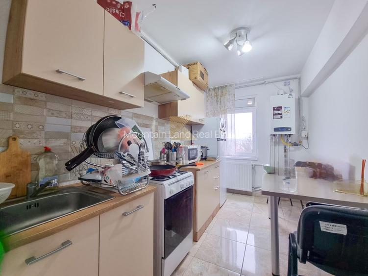 Apartament de 2 camere, semidecomandat, etaj 6/8, mobilat, Victoriei4 - 11