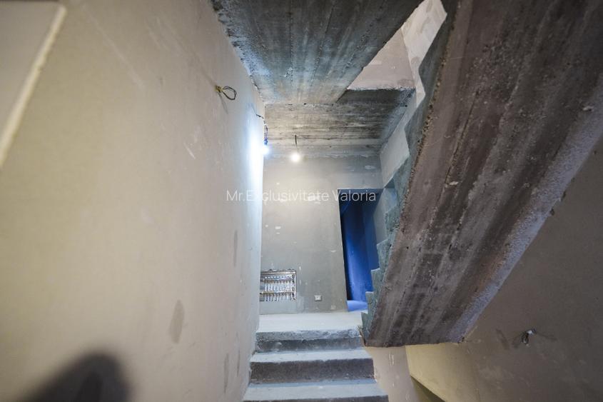 Casa la gri - Romanesti - 12