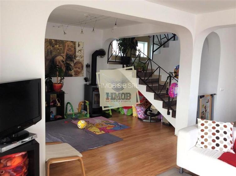 Casa individuala 4 camere | teren 490mp | 2 balcoane | terasa | Sura Mica - 2