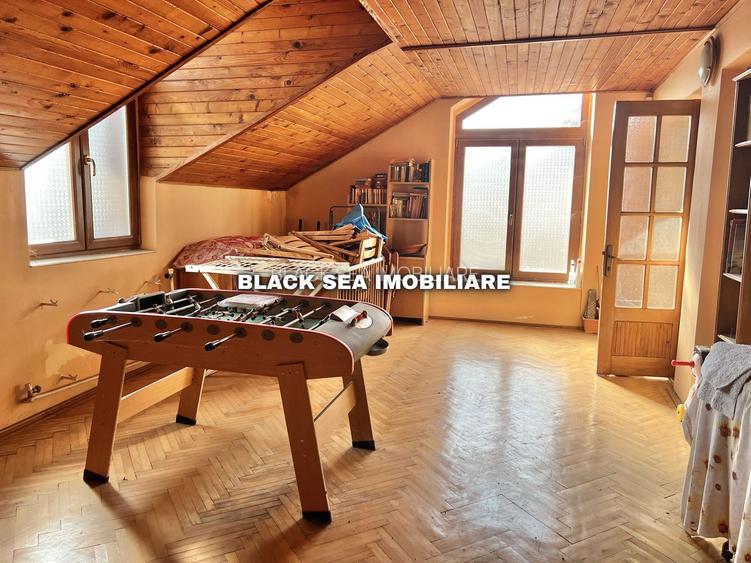 Vila 7 camere D+P+1+M - 2 Garaje - 50m de plaja - Zona centrala - 18