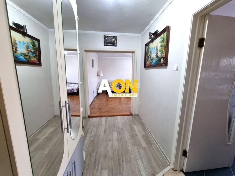 De inchiriat apartament 3 camere, zona Piata, Cetate - 7