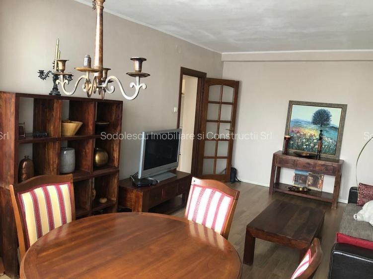 Cochet la 5 minute de Iulius Mall - 21