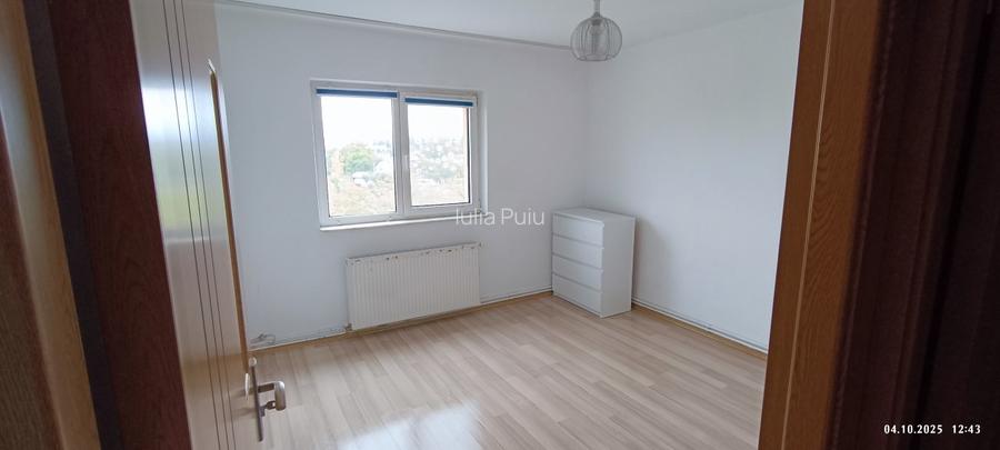 Vand apartament 3 camere BRASOV cartier Florilor - 3