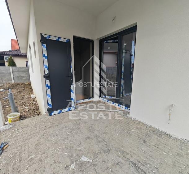 Casa individuala de vanzare, pe parter, 4 camere si 2 bai, Sag - 2