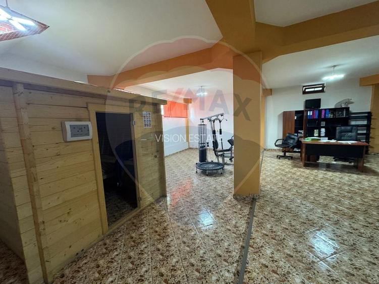 Casa / Vila cu 6 camere de vanzare - 38