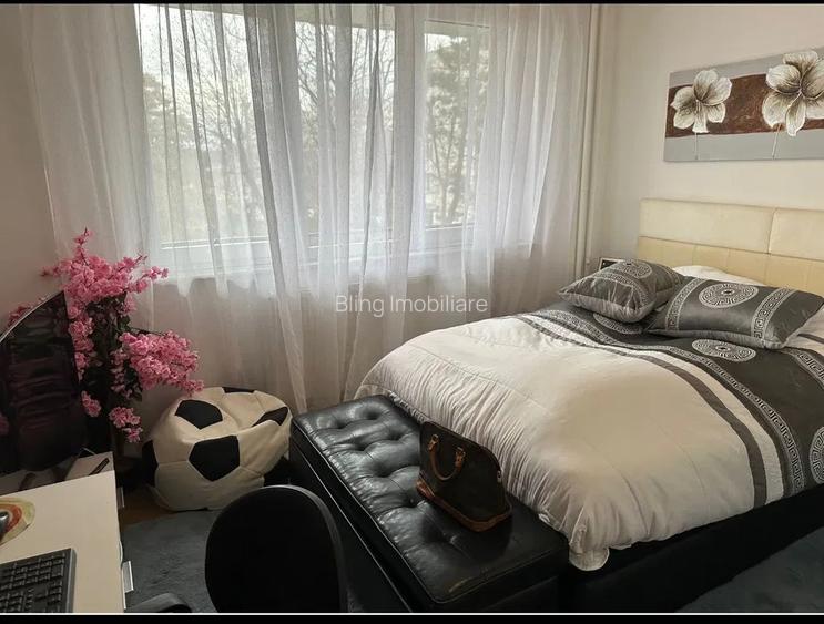 Apartament cu 2 camere la etaj intermediar, in zona Complexului Mercur  - 2