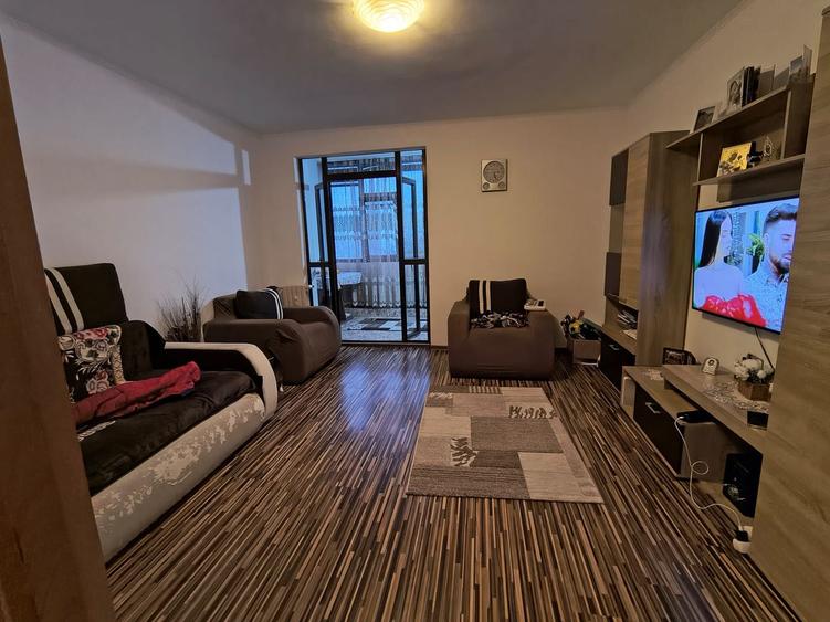 Km 4, garsoniera, 33 mp, 60.000 euro