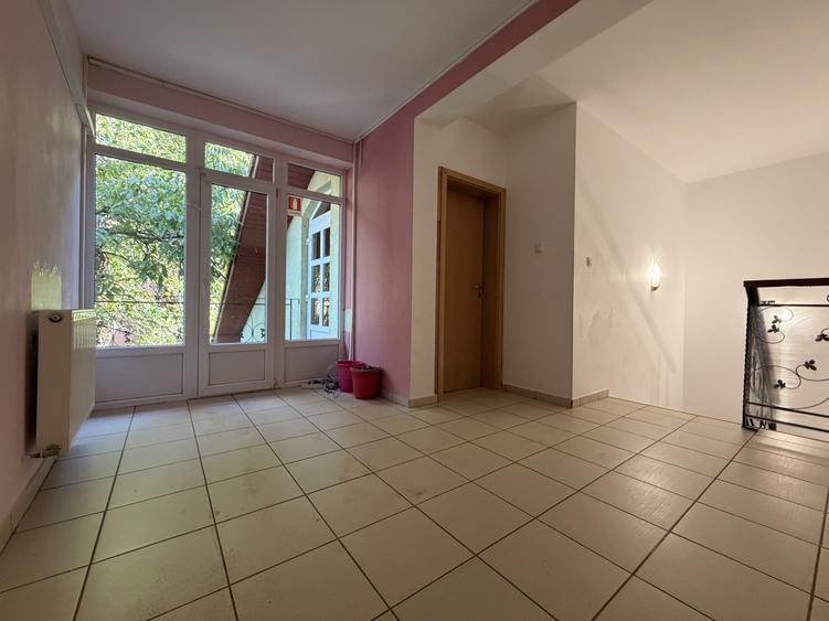Casa individuala 5 camere, 200 mp curte, terasa, garaj - Simion Barnutiu