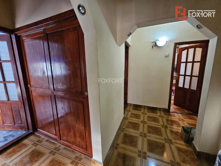 Apartament cu 3 camere, decomandat cu vedere pe 3 parti - zona Miorita - 5