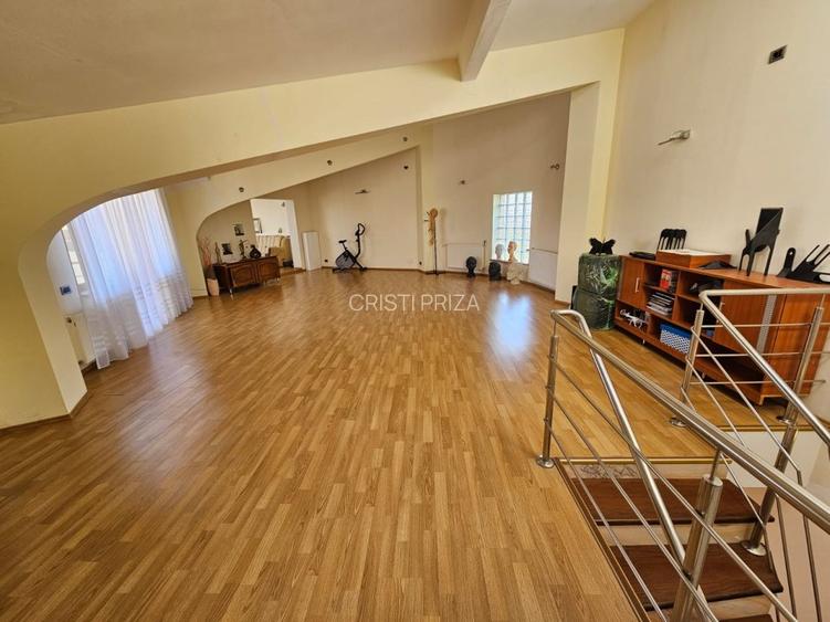 Casa cu piscina - Chiajna (6 dormitoare - 6 bai - 2 livinguri) - 27