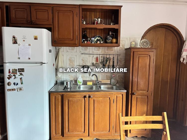 Vila 7 camere D+P+1+M - 2 Garaje - 50m de plaja - Zona centrala - 11