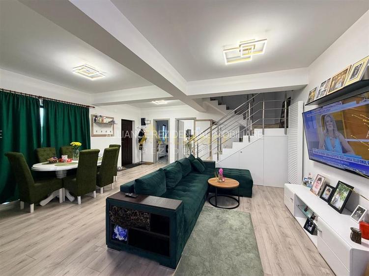 Duplex - 4 camere - 2 bai - 295 mp teren - 12