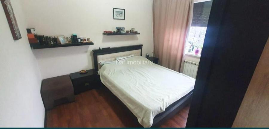 119500 euro - 3camere- etaj 3 din 4 Gorjului - 5