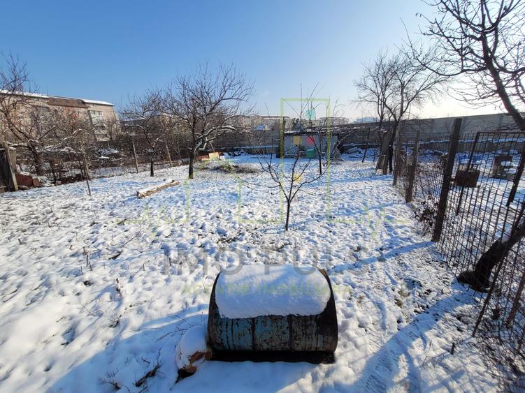 Zona Dambovita. 2 Case. Teren 933 mp. - 22